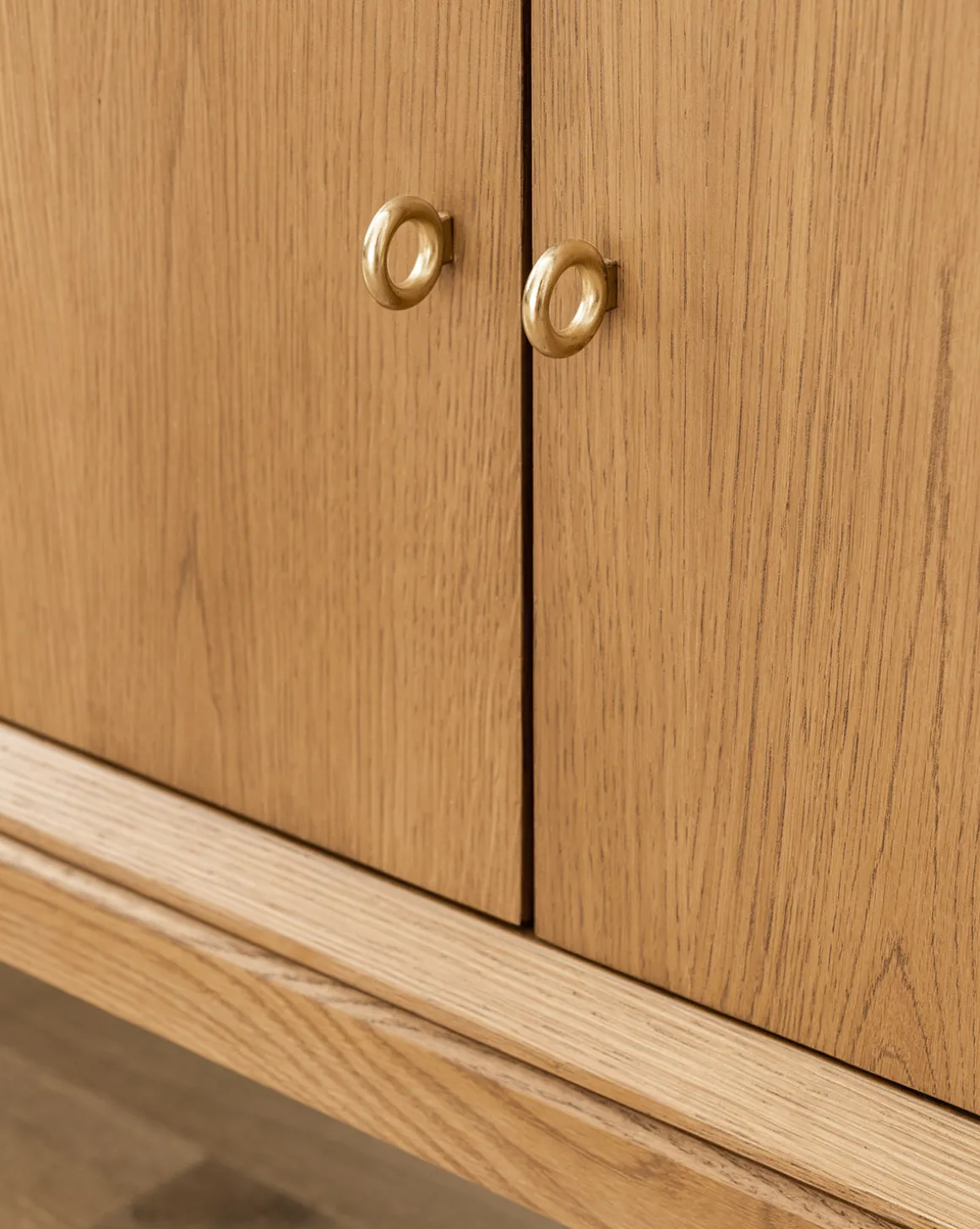 Jahnsen Sideboard